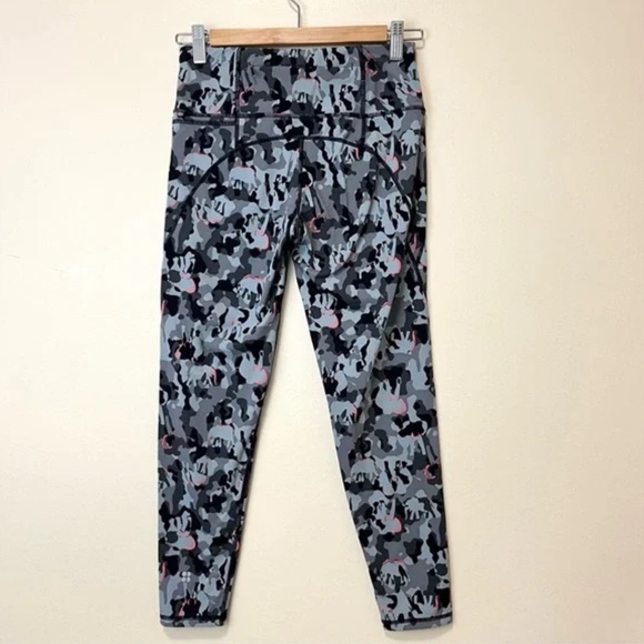 Sweaty Betty The Power 7/8 Legging - Elephant Camo Leggings - Picture 5 of 10